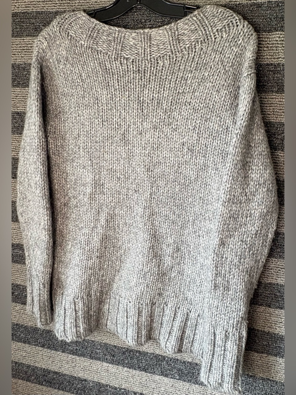 Aritzia Babaton Light Gray Marled Knit Merino Wool & Alpaca Sweater Small EUC - Picture 7 of 7